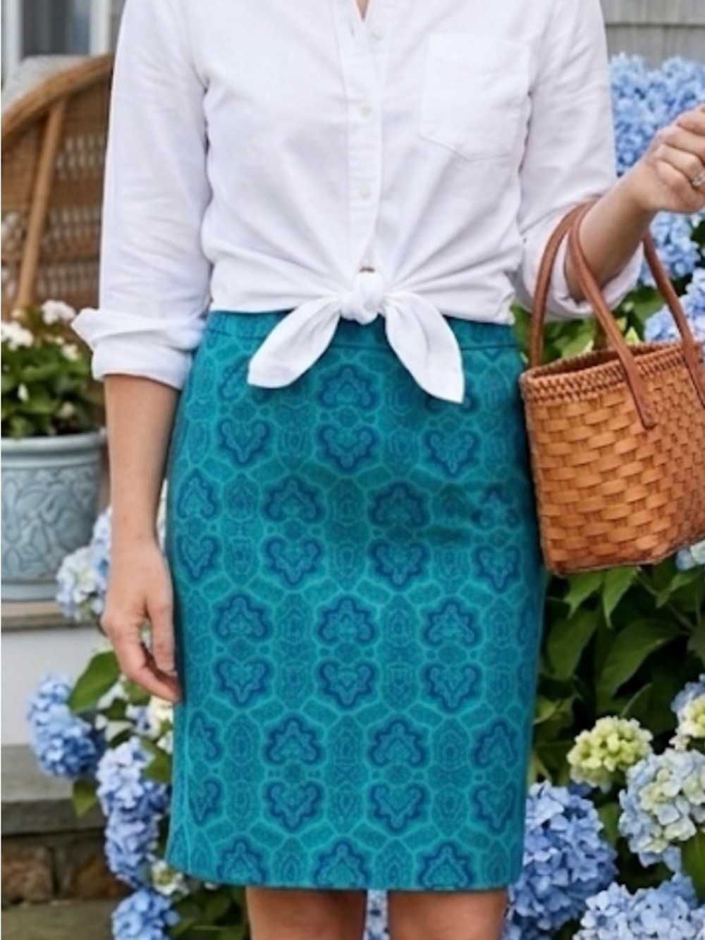 J. Crew Pencil Skirt Size 4
Teal and Blue Paisley Summer Preppy Office / Brunch